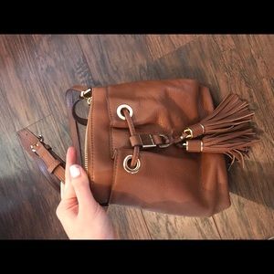 Michael Kors Tan Crossbody GREAT CONDITION
